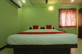 Jr Guest Home by OYO Rooms