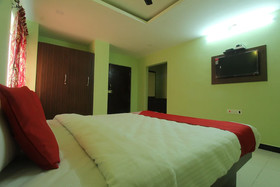 Jr Guest Home by OYO Rooms