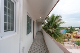 OYO 15702 Thulsi Residency