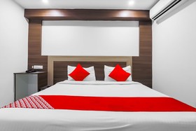 OYO Flagship 22529 Elegance Inn