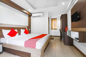 OYO Flagship 22529 Elegance Inn