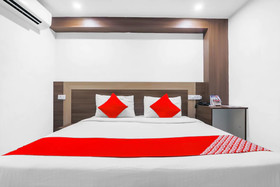 OYO Flagship 22529 Elegance Inn