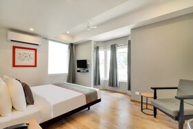 OYO Townhouse 174 Gandhipuram