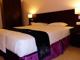 Park Royal Inn