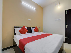 Royal Stay by OYO Rooms