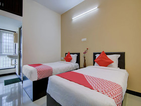 Royal Stay by OYO Rooms
