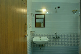 Vivekam Home Stay By OYO Rooms