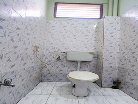 Senaithalaivar Residency by OYO Rooms