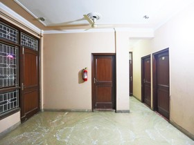 Priya Stays by OYO Rooms