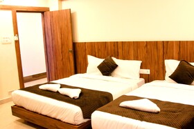 Hotel Sakura Inn