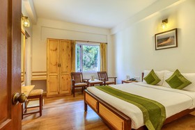 Altius Nest Hotel