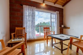 Altius Nest Hotel