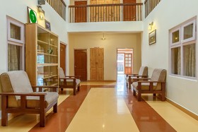 Altius Nest Hotel