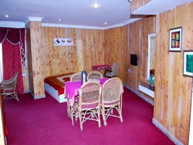 Golden Parks Inn