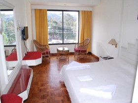 Golden Parks Inn