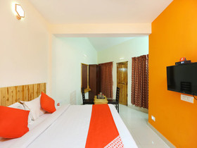 Hexa Moon Heights By OYO Rooms