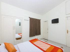 Rose Flower Nest by OYO Rooms