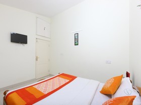 Rose Flower Nest by OYO Rooms