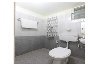 Rose Flower Nest by OYO Rooms