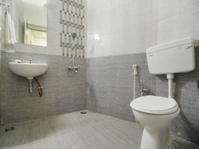 Rose Flower Resort by OYO Rooms