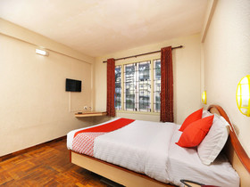 Royal Hotel