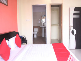 Royal Hotel