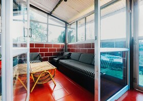 The British House by Xacro Stays
