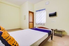 Annai Lodge by OYO Rooms