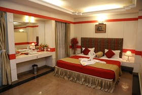 Le Garden Star Hotel