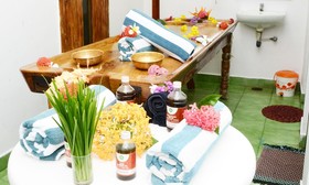 Riverside Resort & Spa