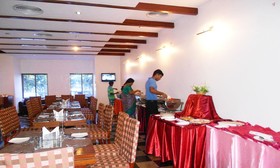 Riverside Resort & Spa