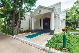 Riverside Resort & Spa