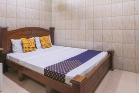 4 Seasonz Residency by OYO Rooms