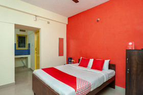 Adhithya Inn by OYO Rooms