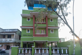 Adhithya Inn by OYO Rooms