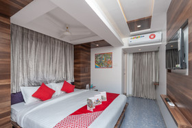 Hotel Admire by OYO Rooms