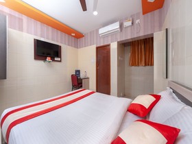 Akash Inn Elite By OYO Rooms