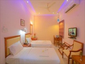 Akshay Inn