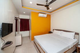 Alfa Palace by OYO Rooms