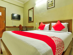 OYO Townhouse 142 Vadapalani