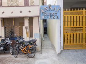 Spot On Annai Guest House