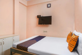 Spot On Annai Guest House