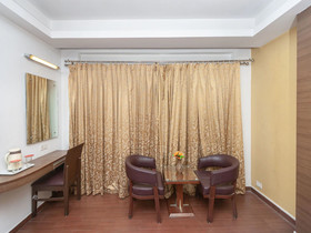 Apoorva's Guest House by OYO Rooms