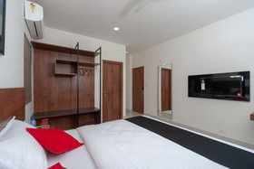 Capital O 18266 Hotel Arunaa Inn