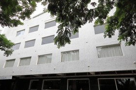 Celebrity Inn