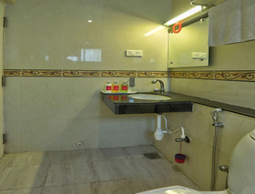 UPAR Hotels Kodambakkam