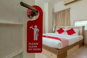 Cute Orange Service Apartments By OYO Rooms