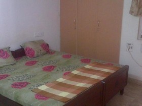 Damodhar Guest House