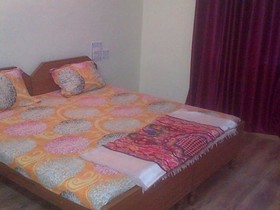 Damodhar Guest House
