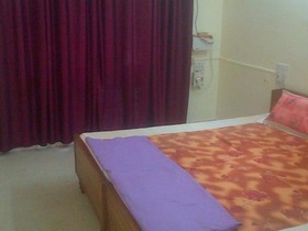 Damodhar Guest House